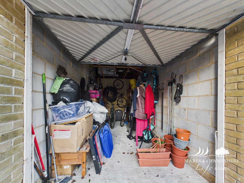 Additional image 26 of 2 bed terraced house for saleTintagel Way, Port Solent PO6