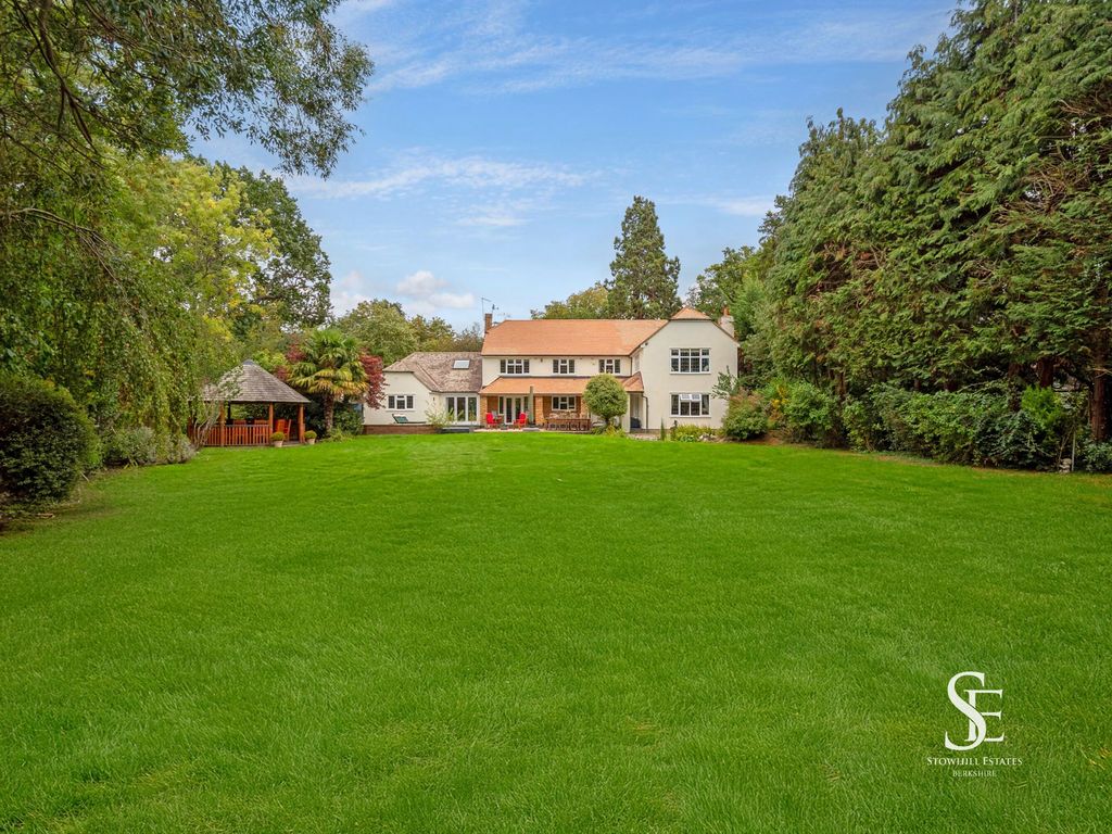 Additional image 2 of 7 bed detached house for saleThe Hatch, Windsor SL4