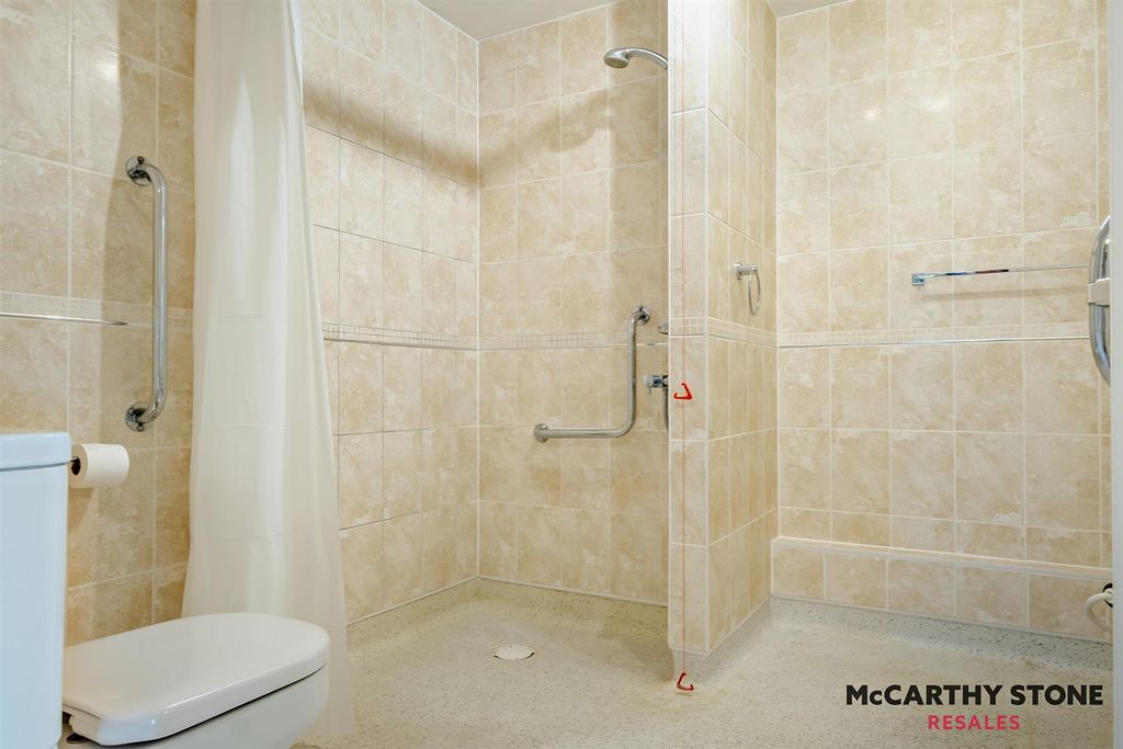 Additional image 16 of 2 bed flat for saleSomers Brook Court, Newport, Isle Of Wight PO30