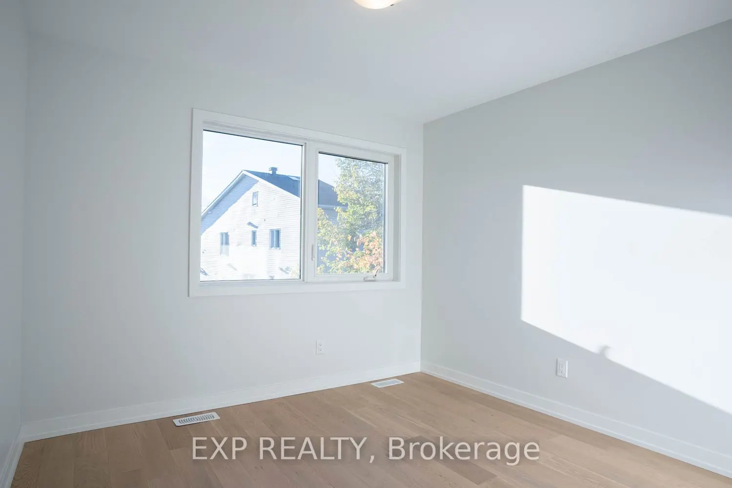 Additional image 14 of 236 Woodroffe Avenue
