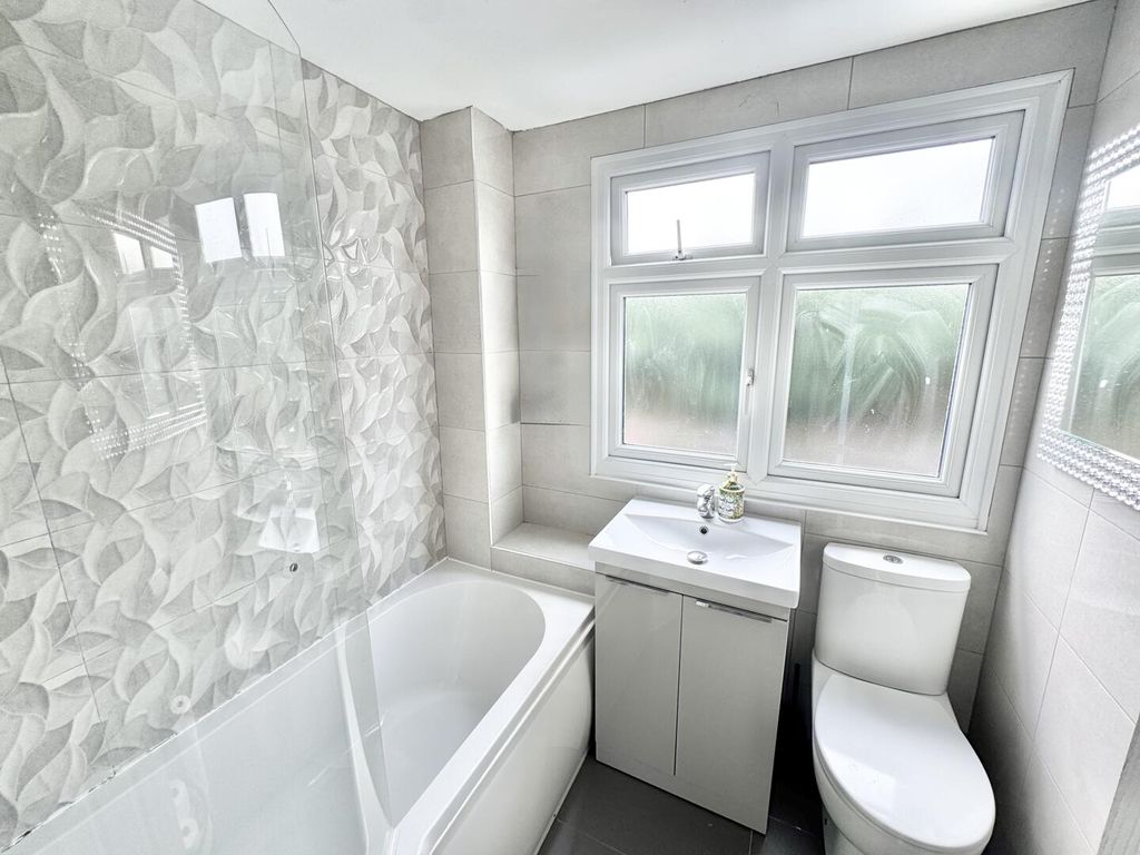 Additional image 11 of 3 bed semi-detached house for saleThe Banks, Cosby, Leicester LE9
