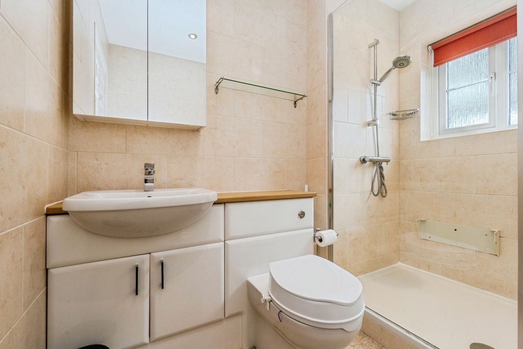 Additional image 9 of 2 bed flat for saleThe Elms, Woodacres Court, Wilmslow SK9