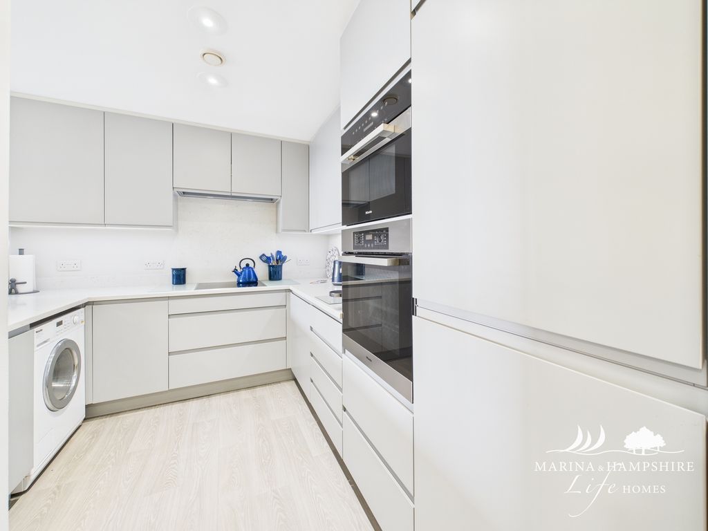 Additional image 15 of 1 bed flat for saleOyster Quay, Port Way, Port Solent PO6