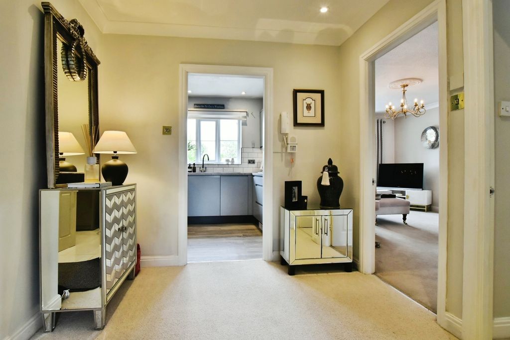 Additional image 15 of 2 bed flat for saleWoodacres Court, Wilmslow, Cheshire SK9