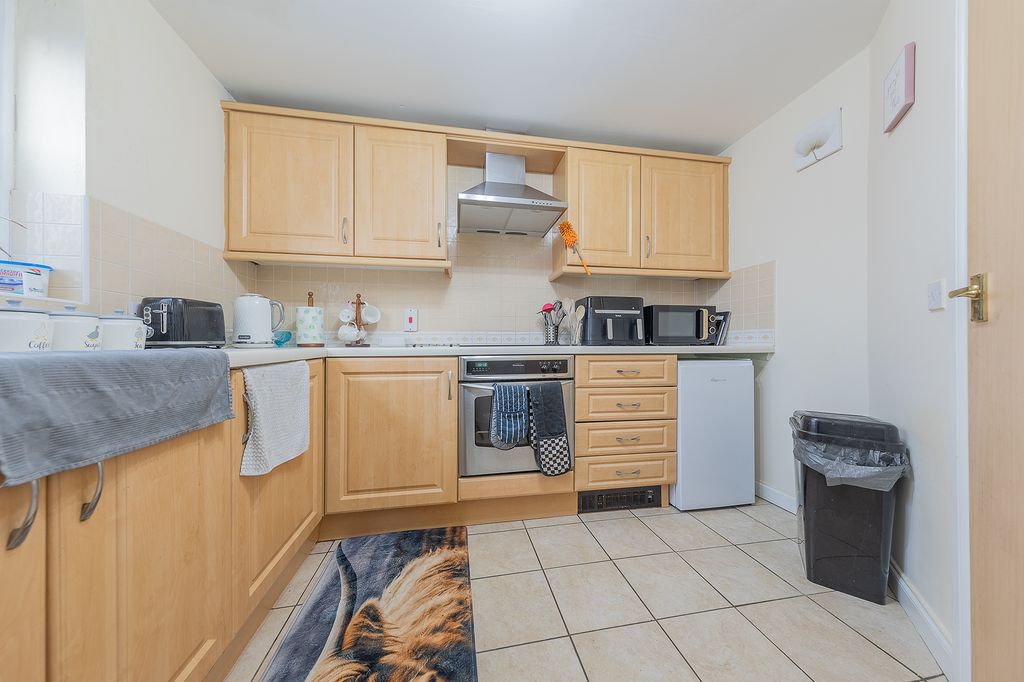 Additional image 5 of 2 bed flat for saleWest Street, Leicester LE9