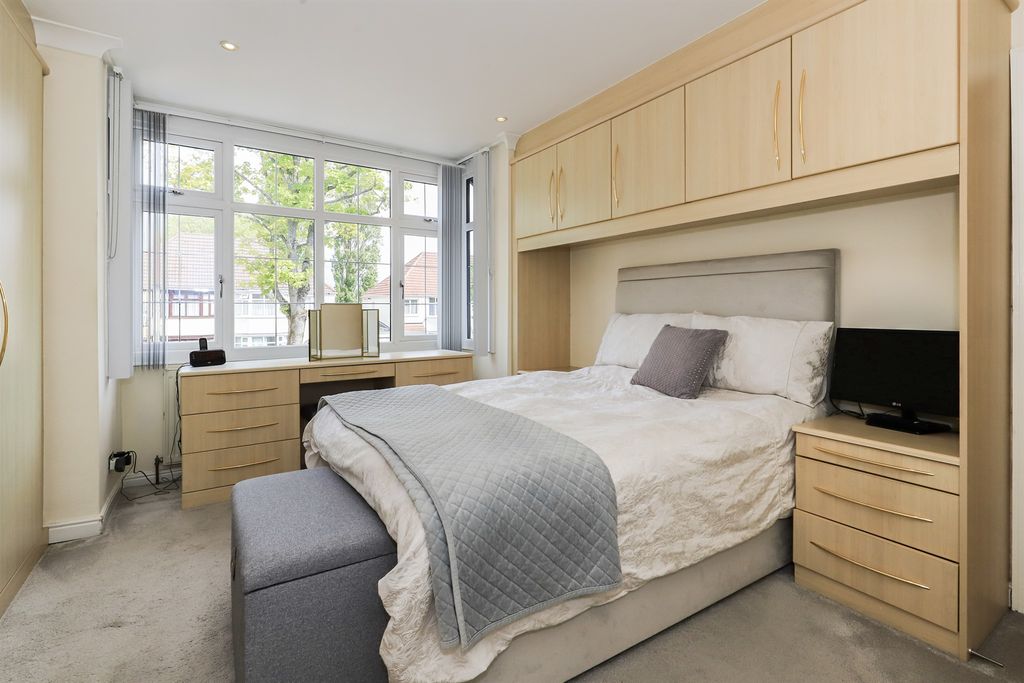 Additional image 8 of 4 bed semi-detached house for saleHonor Avenue, Goldthorn Park, Wolverhampton WV4