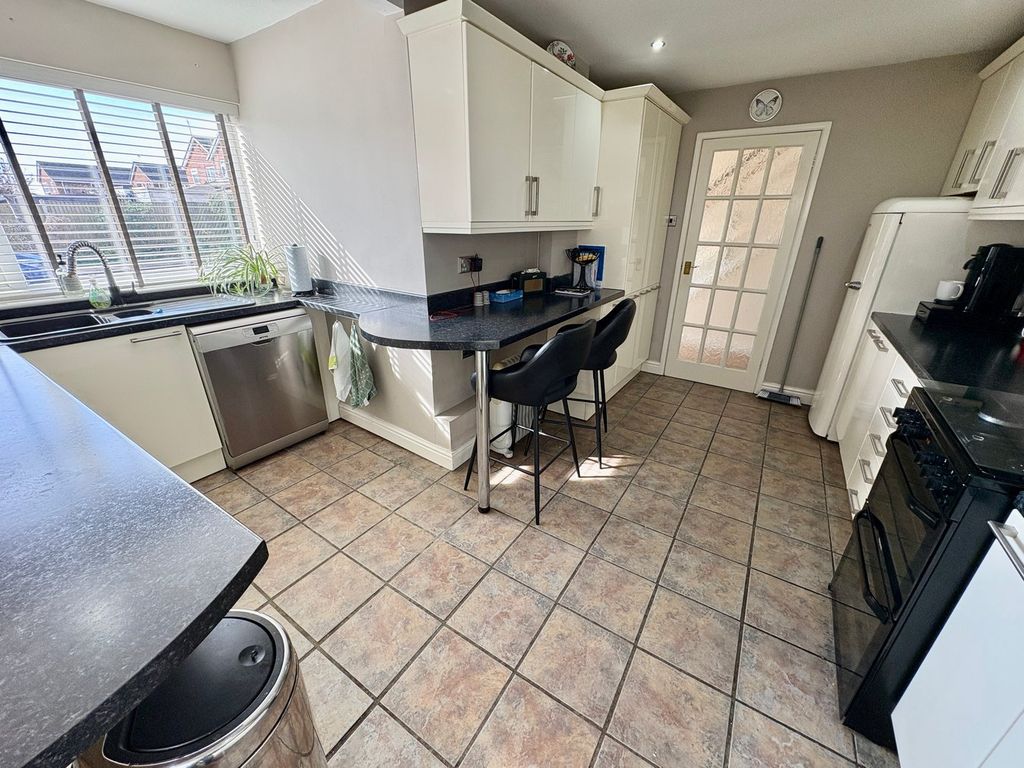 Additional image 3 of 4 bed detached house for saleMalling Avenue, Broughton Astley, Leicester LE9