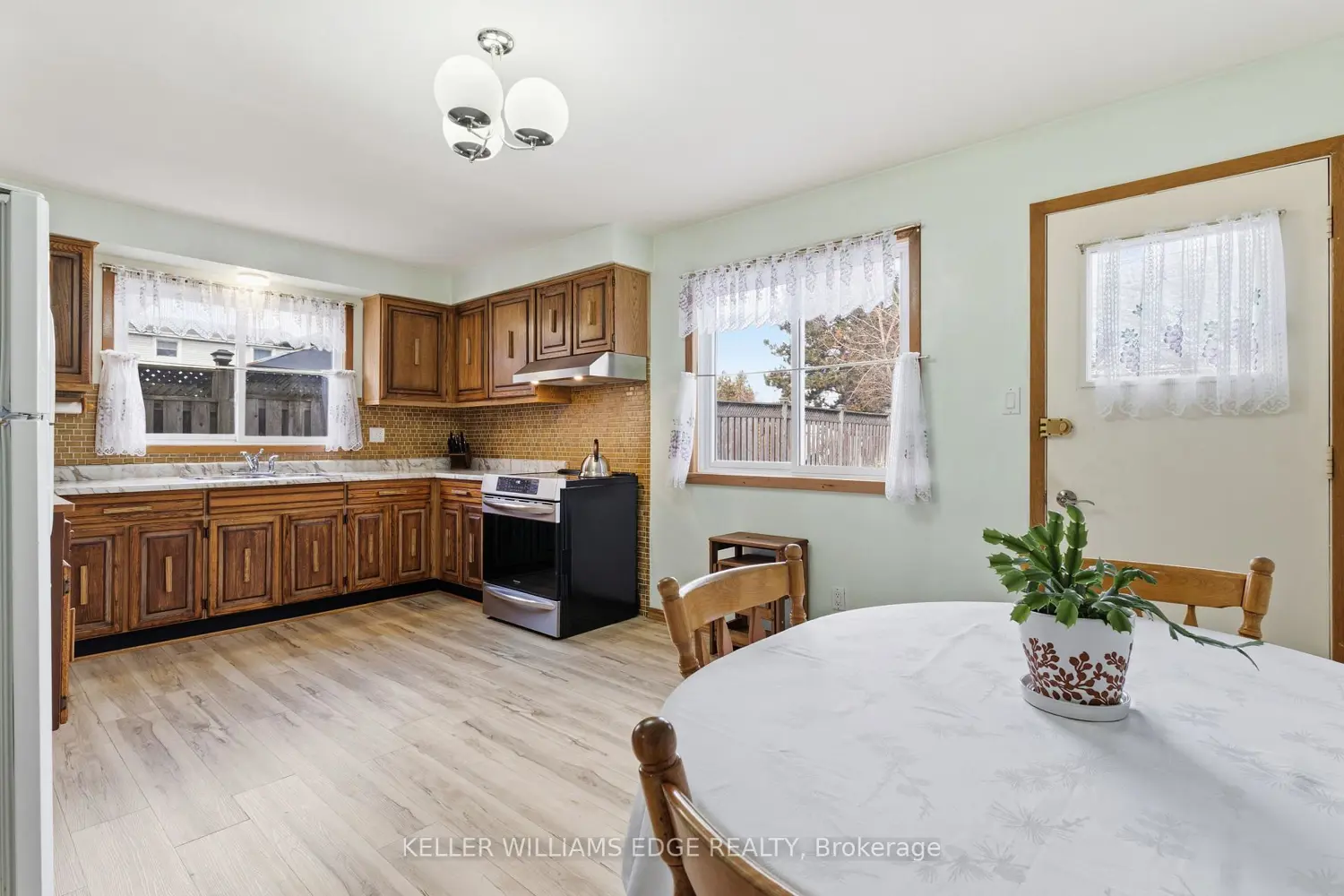 Additional image 5 of 64 Neil Avenue