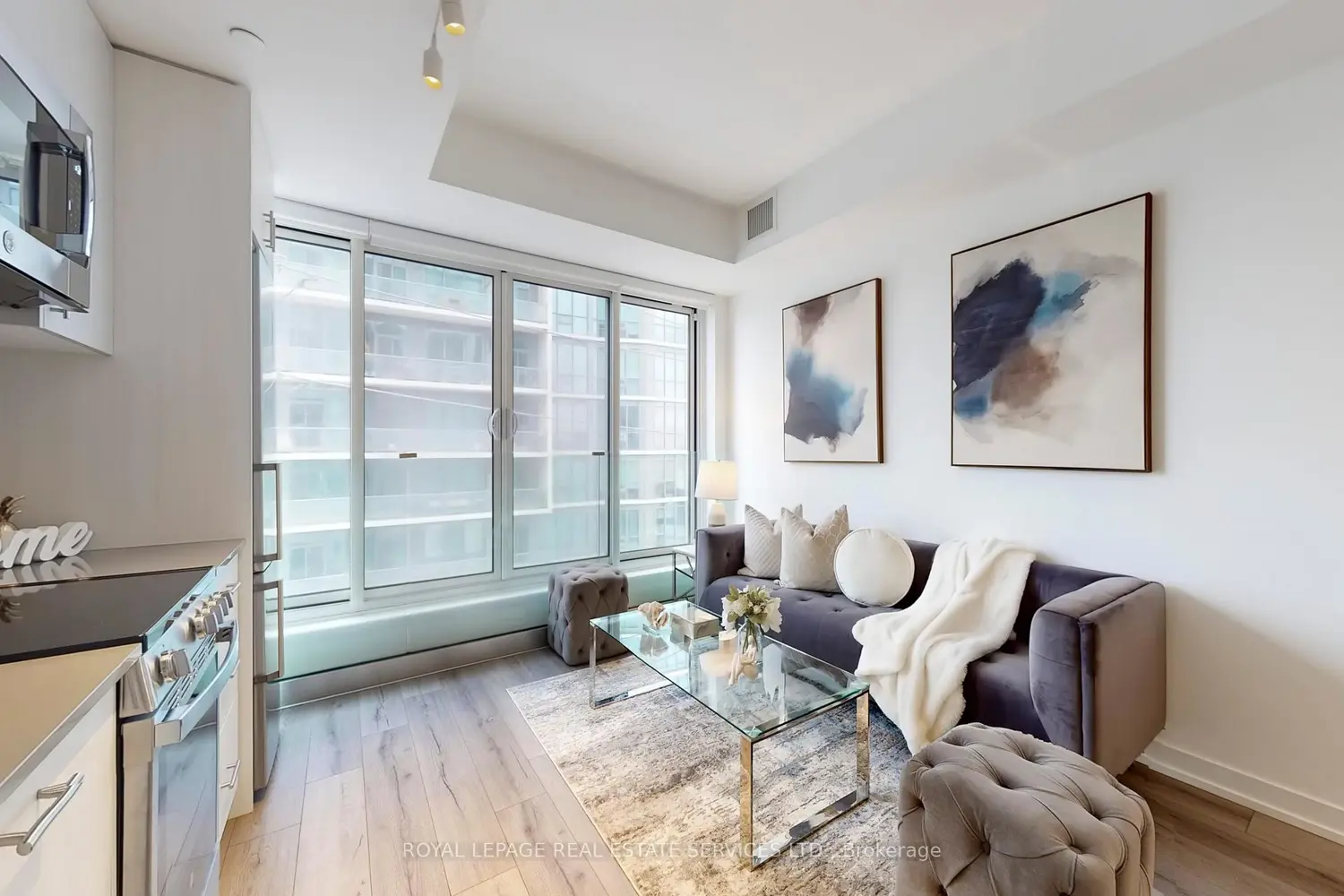1195 The Queensway 310
