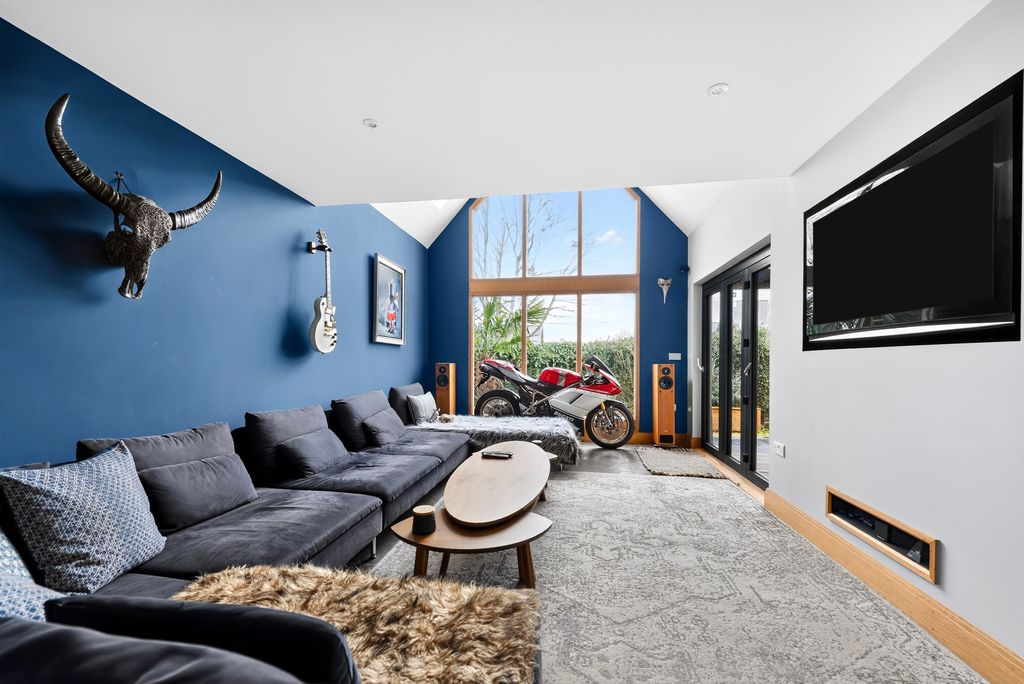 Additional image 8 of 3 bed detached house for saleStarnham Road, Witney OX29