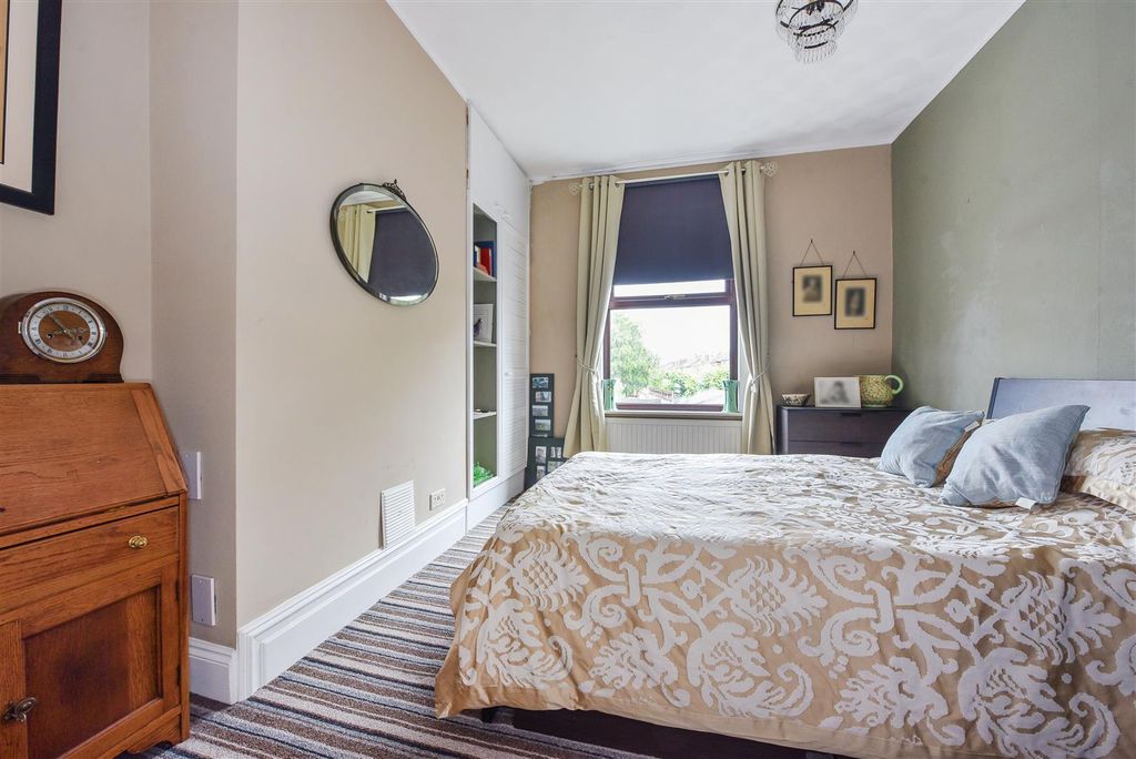 Additional image 19 of 5 bed terraced house for saleGladys Avenue, Portsmouth PO2