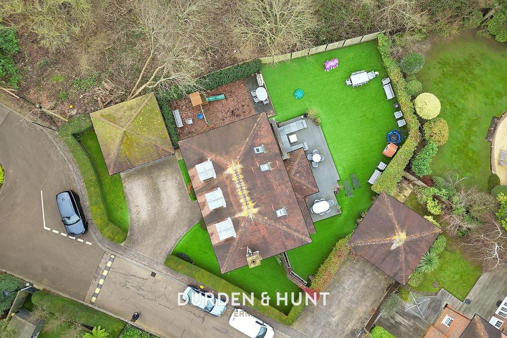 Additional image 39 of 5 bed detached house for saleRegents Drive, Woodford Green IG8