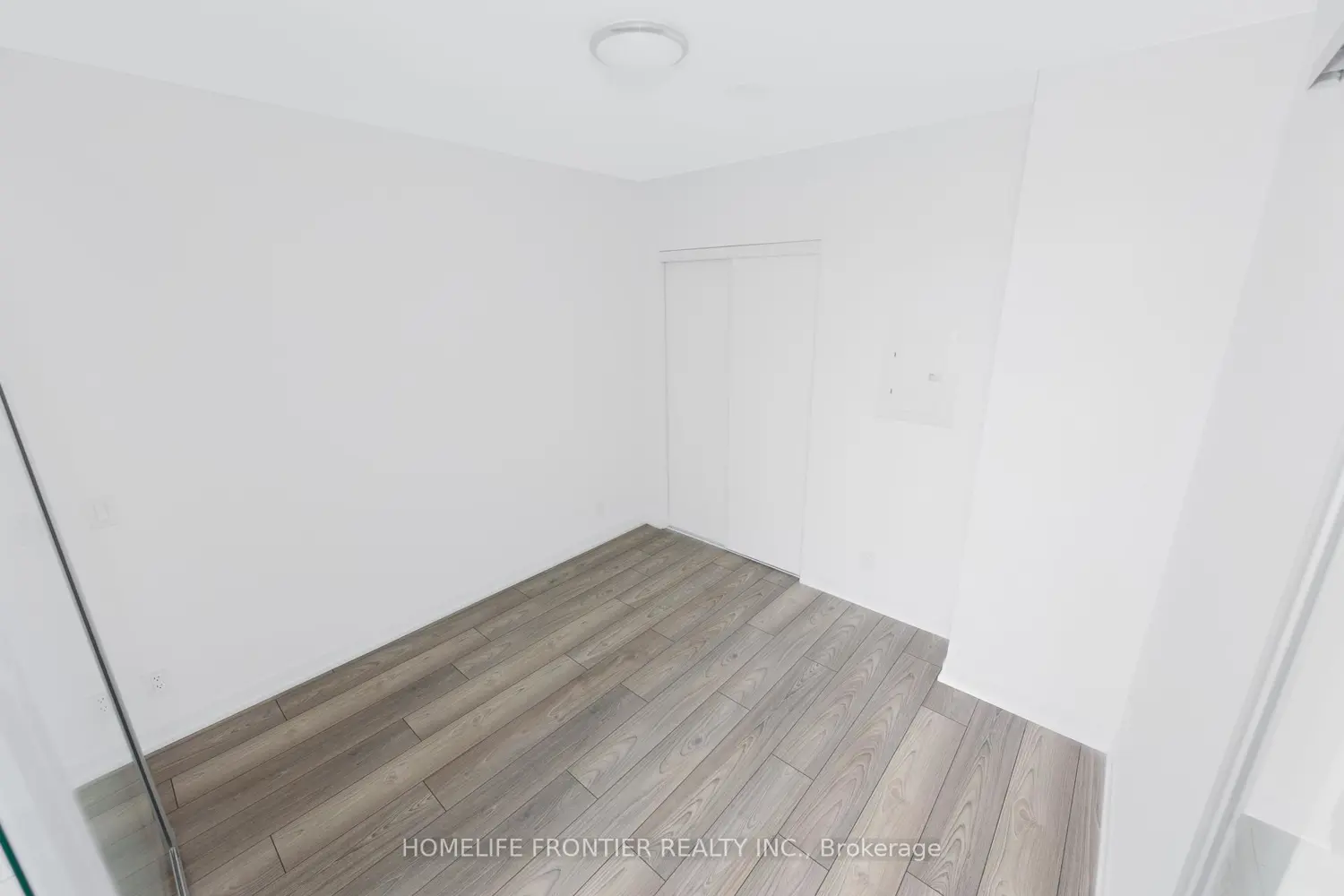 Additional image 12 of 285 Dufferin Street 505