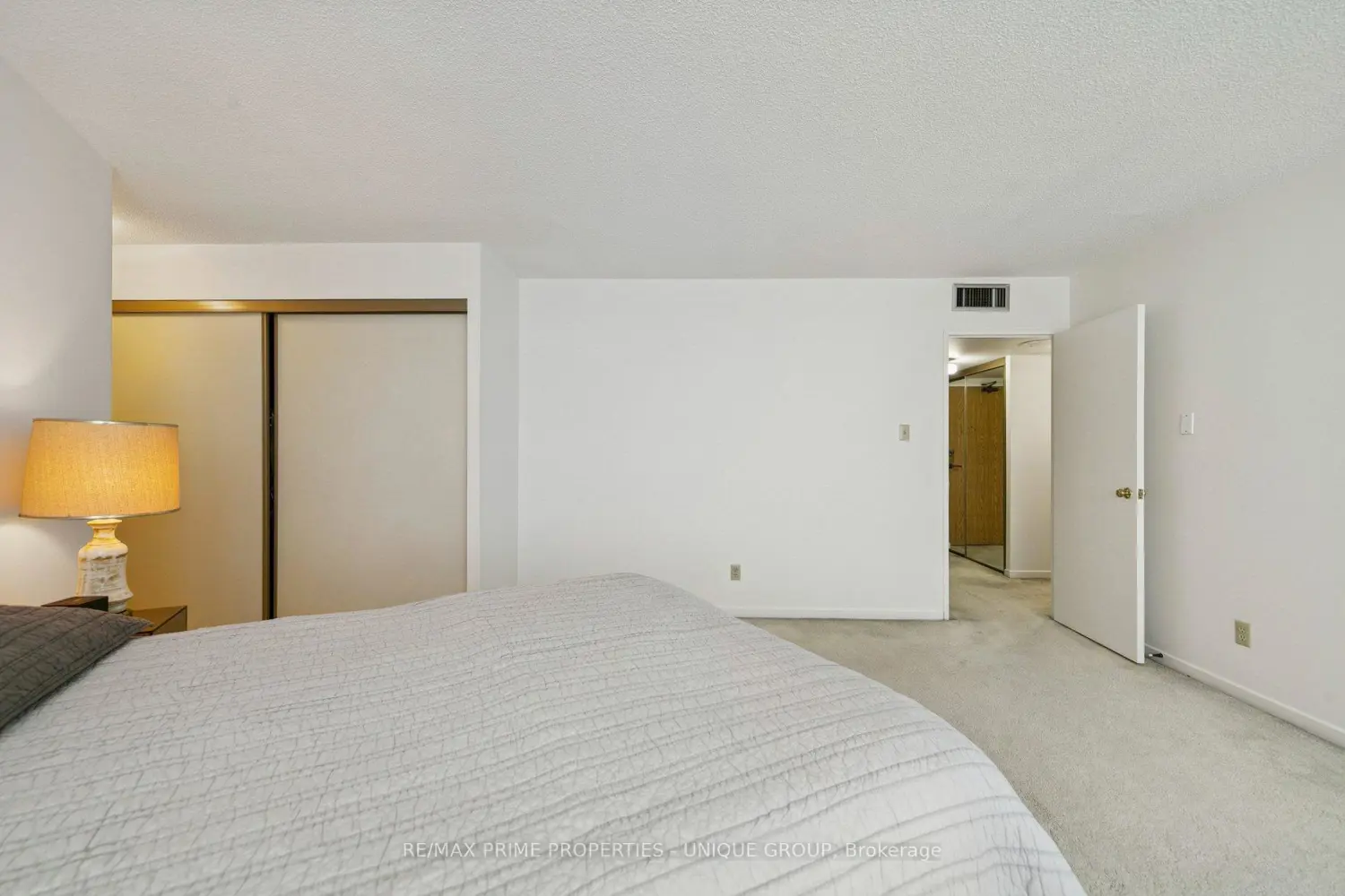 1300 Bloor Street 1801 photo 5