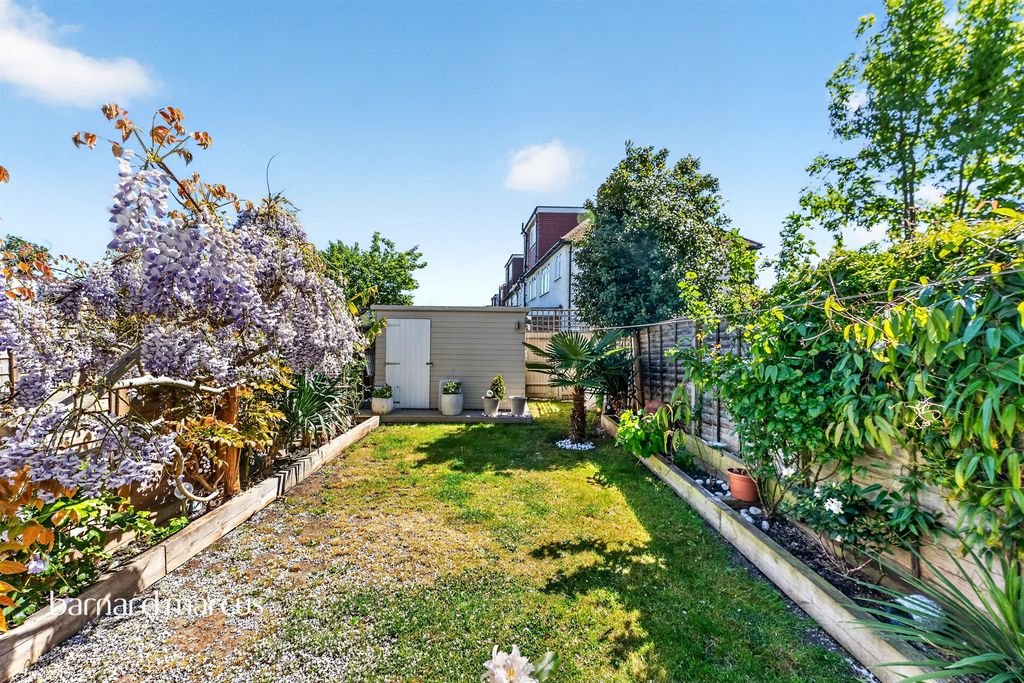 Additional image 9 of 4 bed terraced house for saleKingshill Avenue, Worcester Park KT4