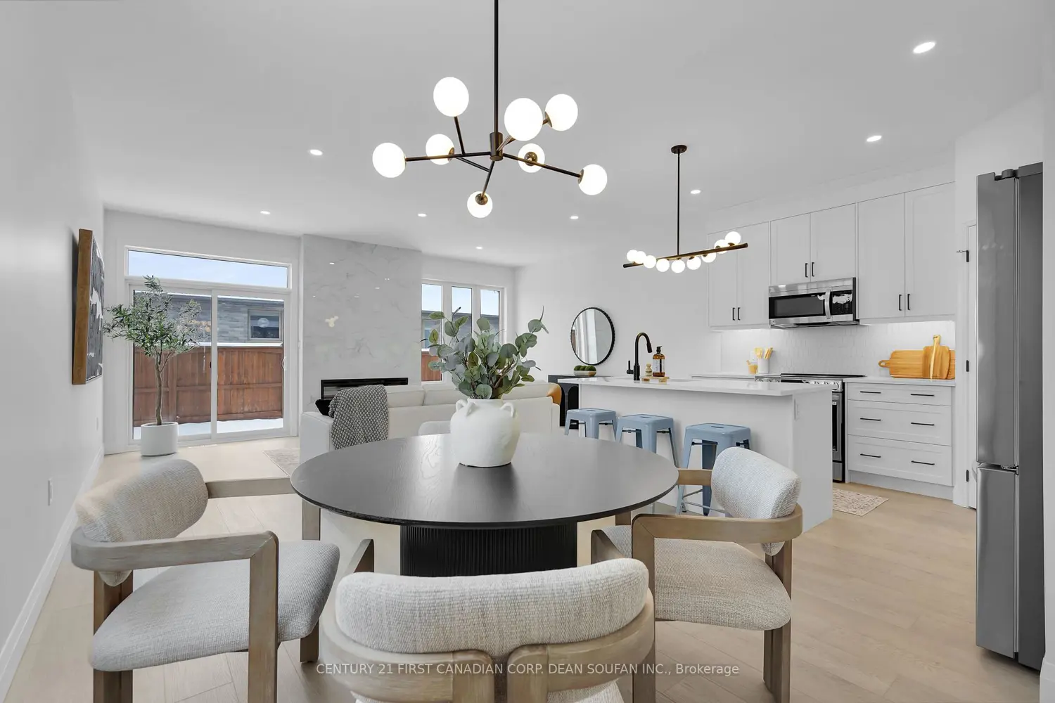 Additional image 6 of 843 Catalpa Square