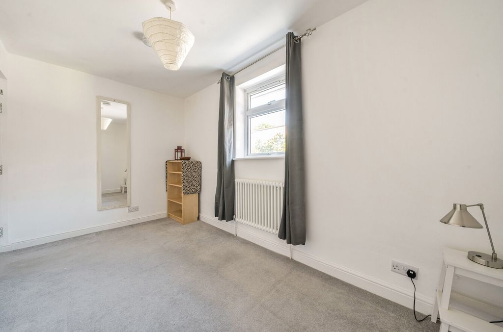 Additional image 6 of 1 bed flat for saleOld Commercial Road, Portsmouth, Hampshire PO1