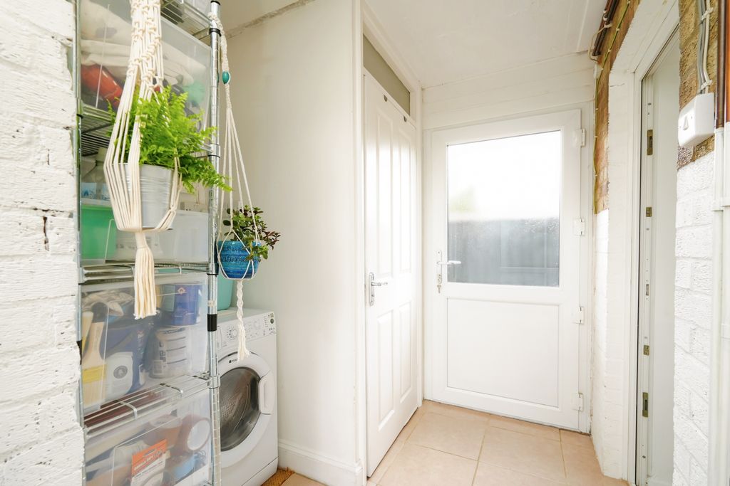 Additional image 7 of 3 bed semi-detached house for saleBrook Hill, Woodstock OX20