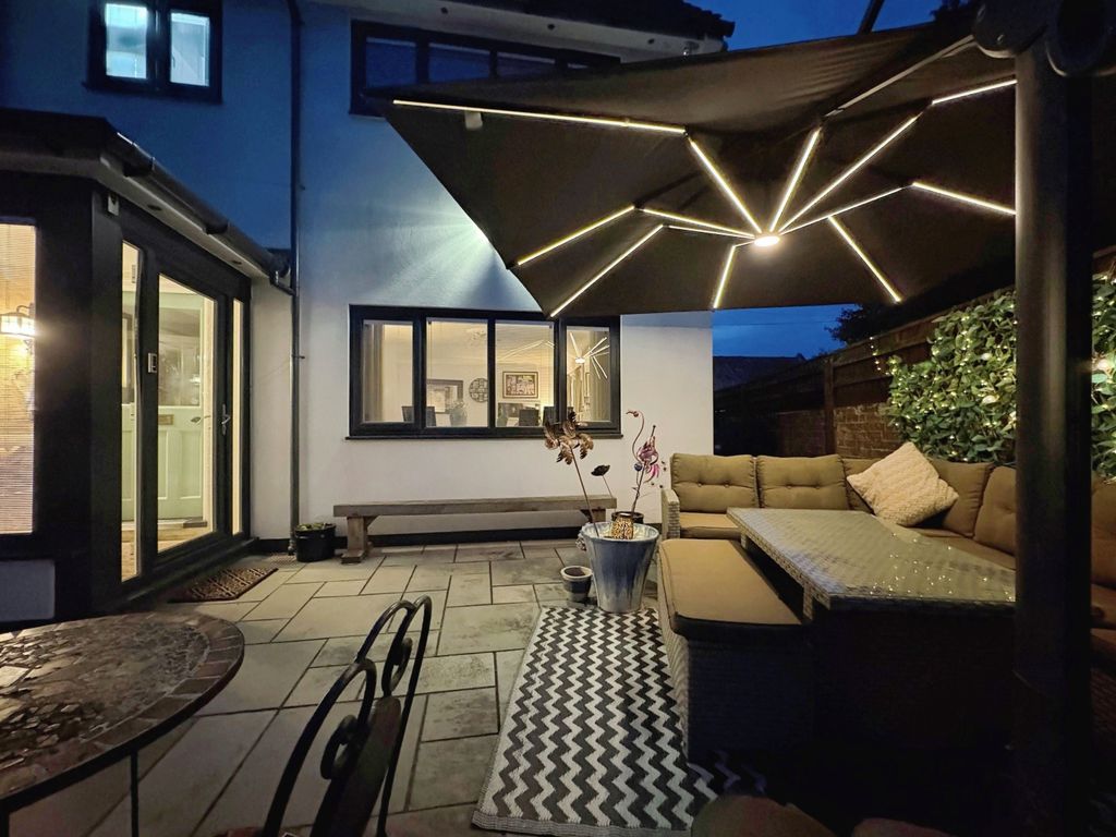 Additional image 40 of 6 bed detached house for saleSwallowcliffe Gardens, Yeovil BA20