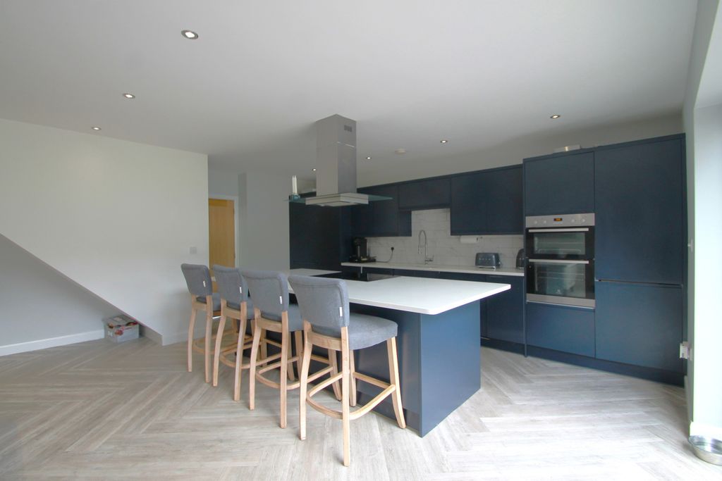 Additional image 8 of 5 bed property for saleFaire Road, Glenfield, Leicester, Leicestershire LE3