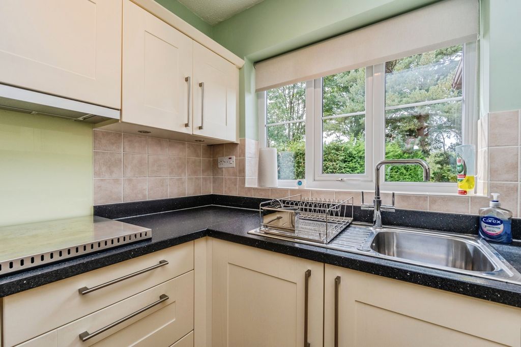 Additional image 13 of 2 bed flat for saleThe Elms, Woodacres Court, Wilmslow SK9