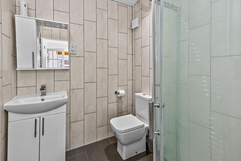 Additional image 13 of 3 bed semi-detached house for saleWindsor Drive, Ashford TW15