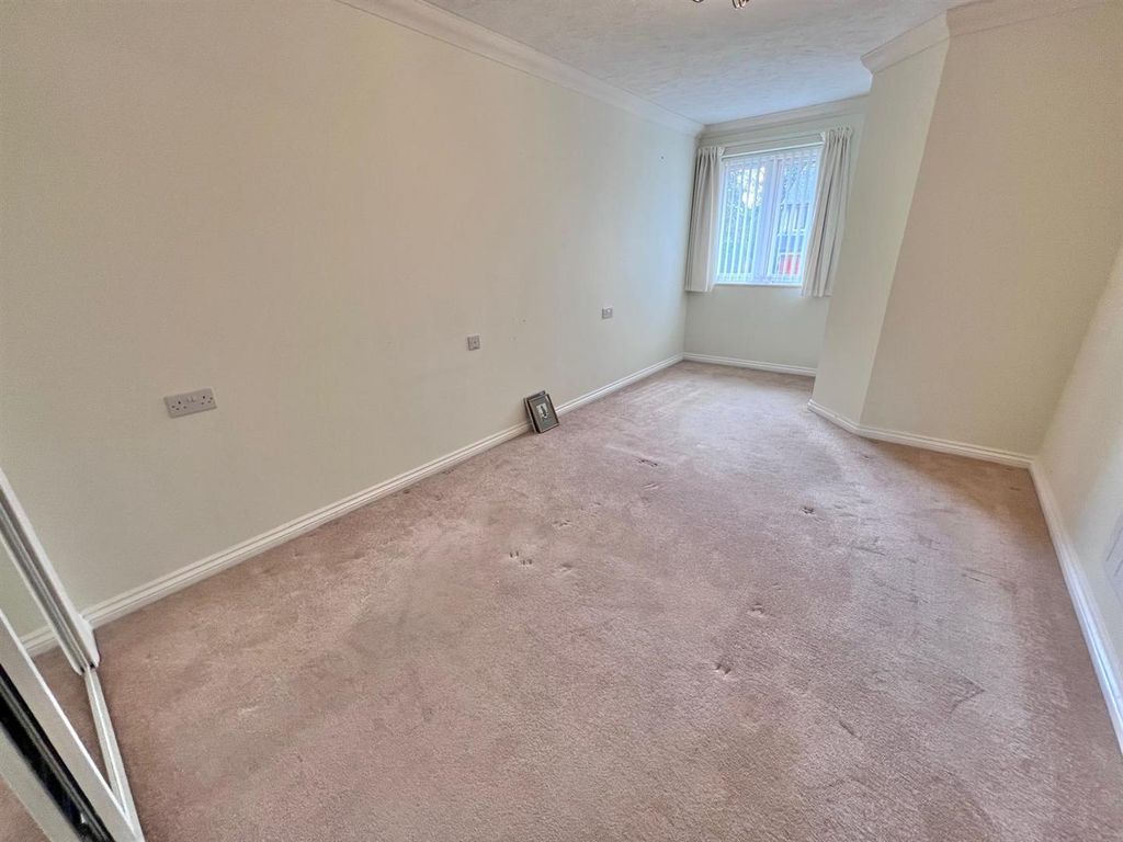 Additional image 4 of 1 bed flat for saleNewbury, Gillingham SP8