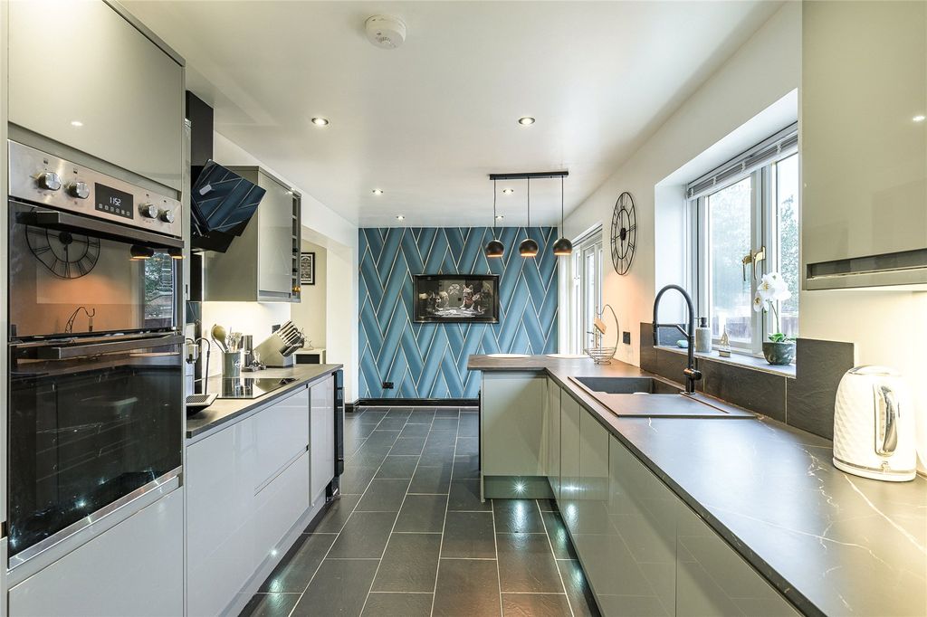 Additional image 13 of 3 bed semi-detached house for saleWinchester Road, Fordhouses, Wolverhampton, West Midlands WV10