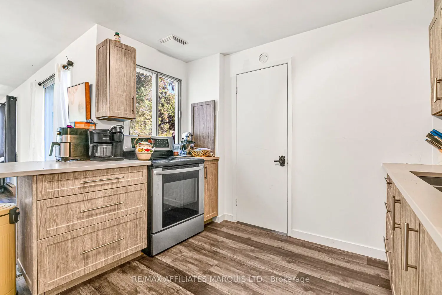 Additional image 10 of 1603 Peter Street