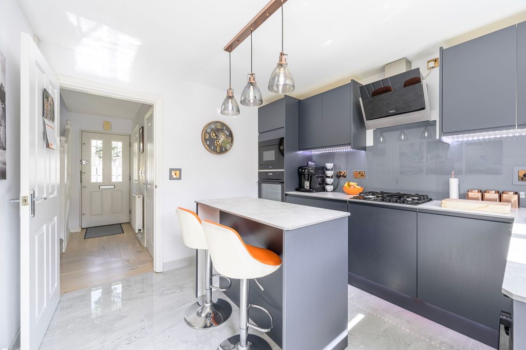 Additional image 3 of 4 bed detached house for saleCrocus Street, Wymondham NR18