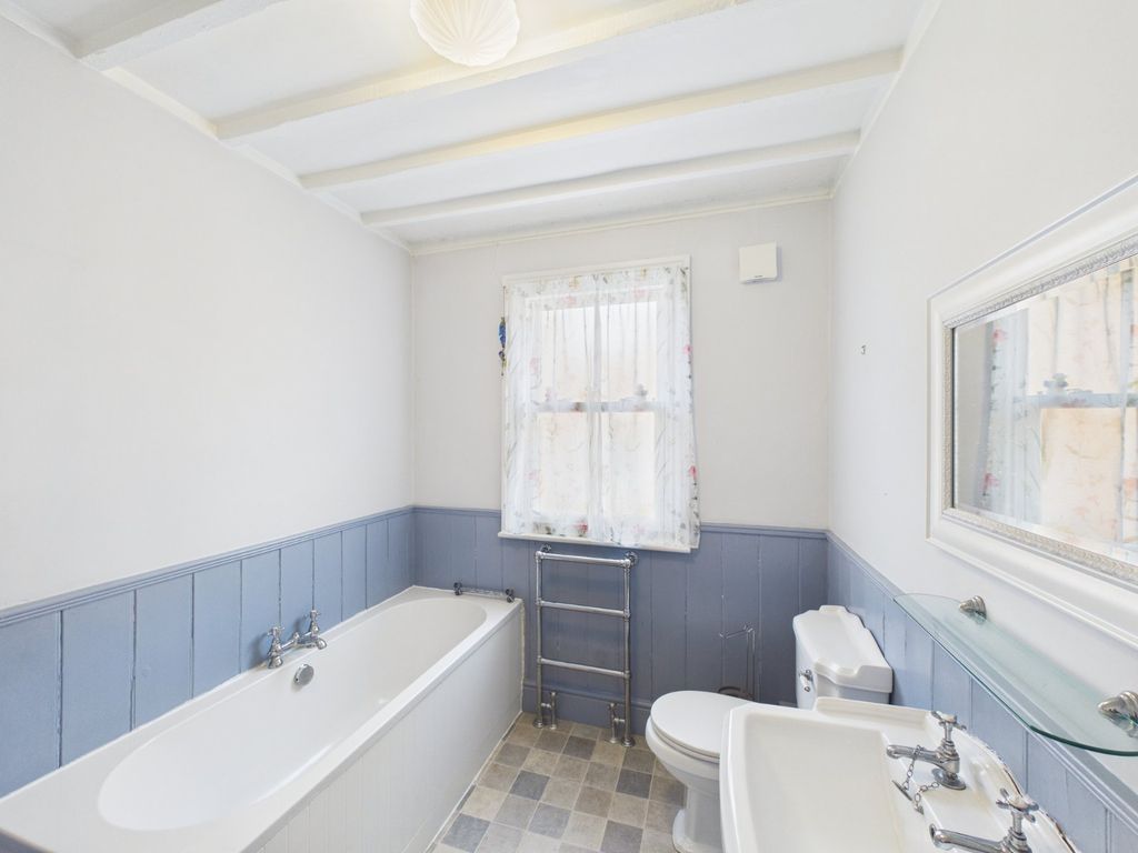 Additional image 8 of 2 bed maisonette for saleDorset Road, Windsor, Berkshire SL4