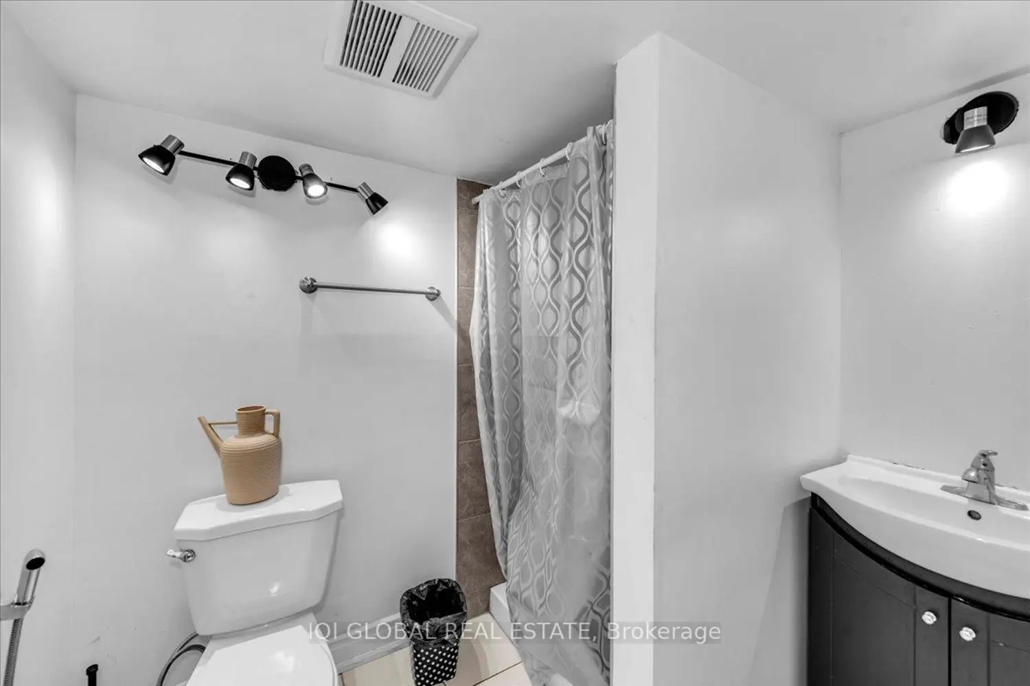 Additional image 8 of 134 Thaler Avenue