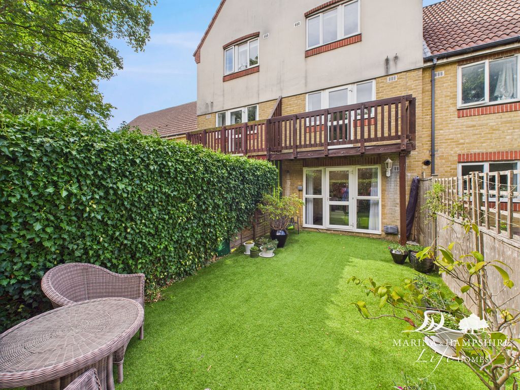 Additional image 3 of 3 bed terraced house for saleTintagel Way, Port Solent PO6