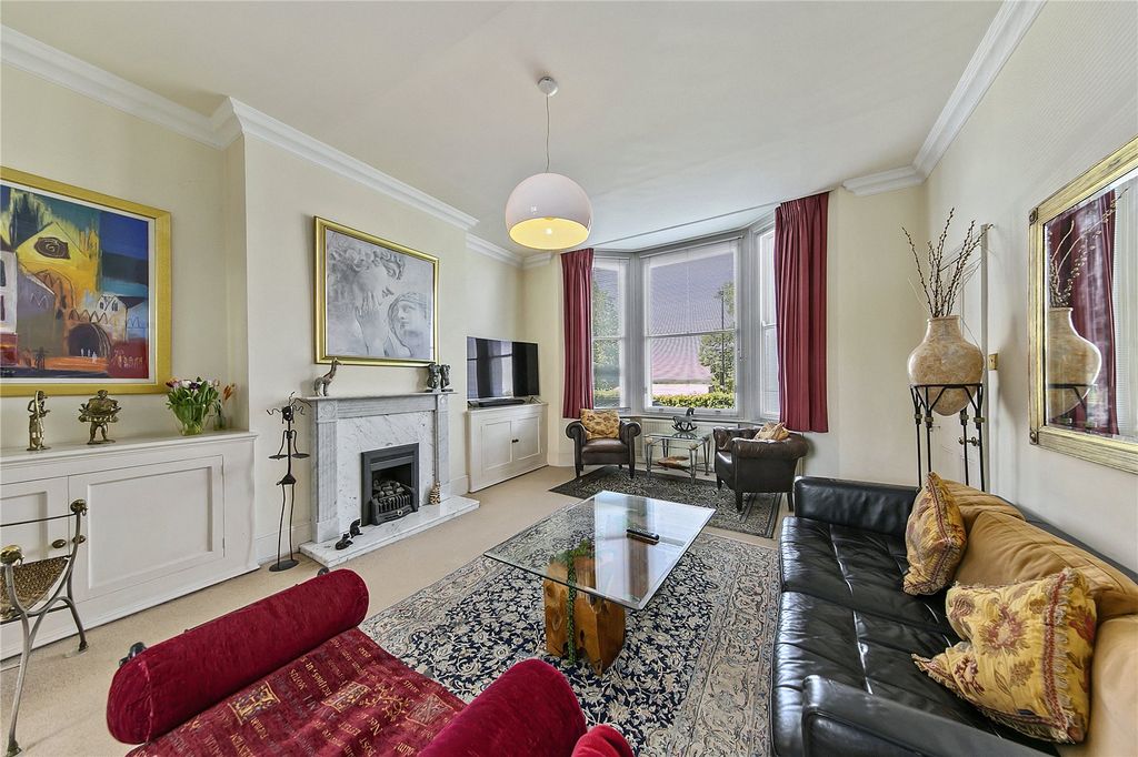 Additional image 3 of 3 bed maisonette for saleStuart Court, Richmond Hill, Richmond, Surrey TW10