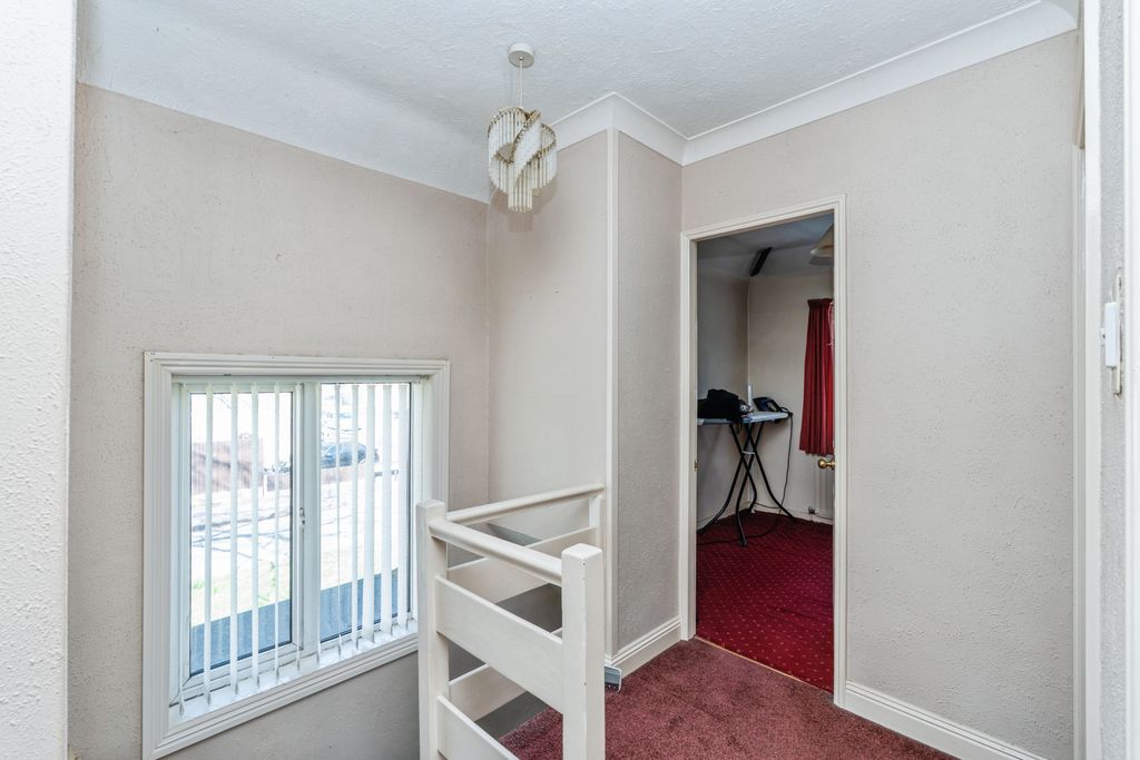 Additional image 9 of 3 bed semi-detached house for saleCotswold Road, Southampton SO16