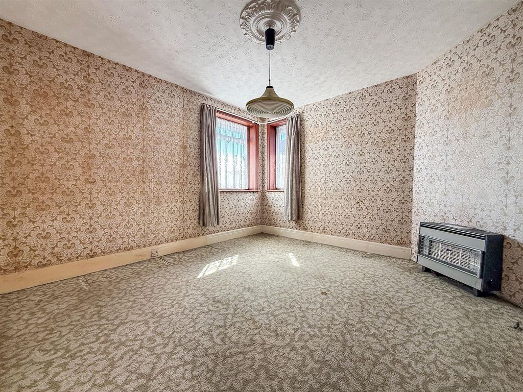 Additional image 3 of 3 bed semi-detached bungalow for saleLeith Avenue, Portchester PO16