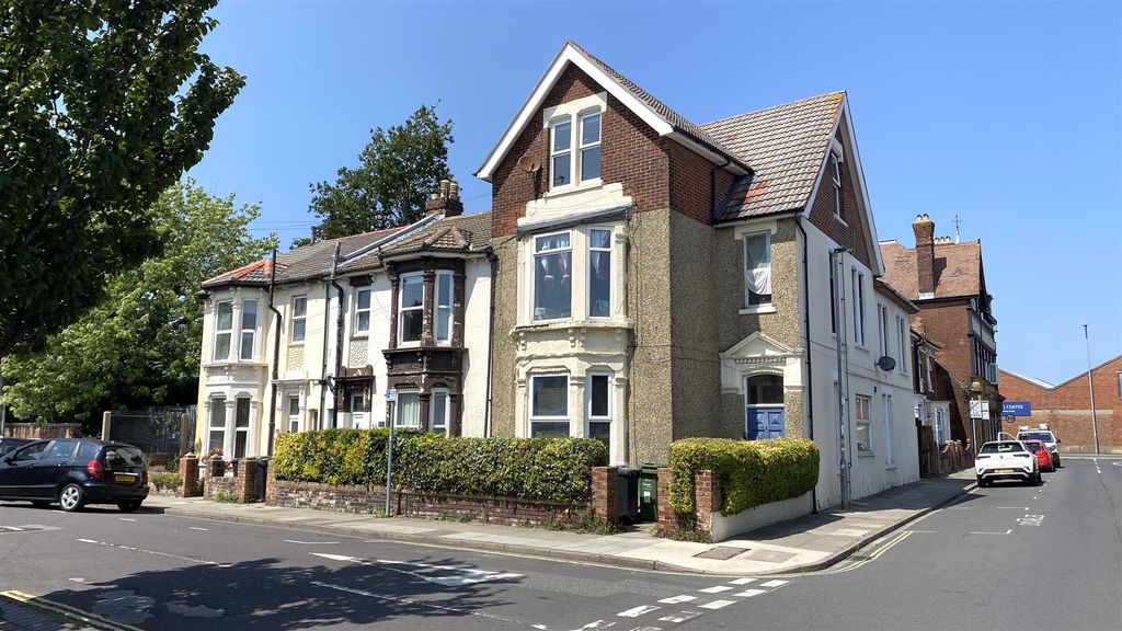 Additional image 2 of 1 bed flat for saleOrchard Road, Southsea PO4