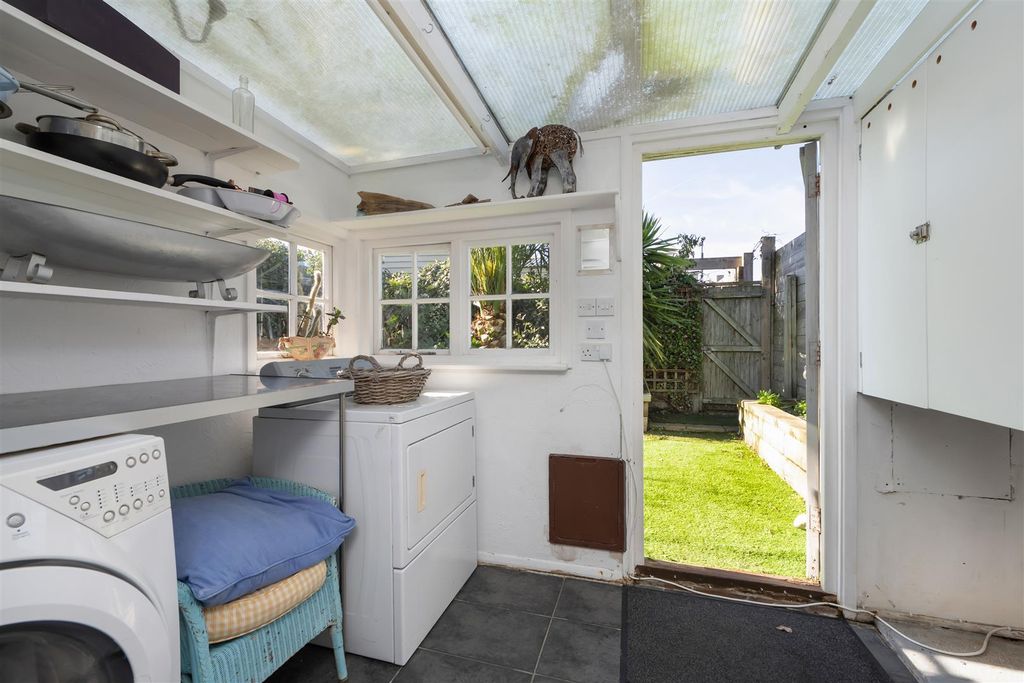 Additional image 14 of 5 bed detached house for saleIsland Wall, Whitstable CT5