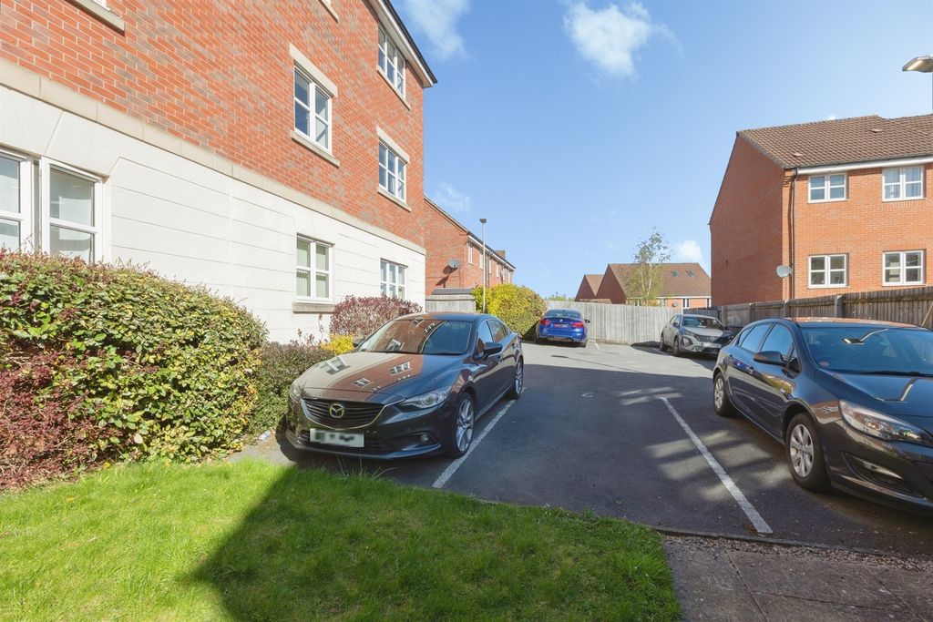 Additional image 12 of 2 bed flat for saleStillington Crescent, Hamilton, Leicester LE5