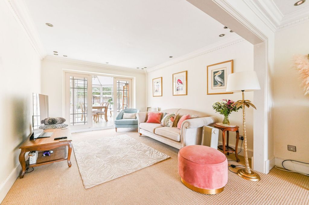 Additional image 5 of 5 bed detached house for saleRoyal Avenue, New Malden, Worcester Park KT4