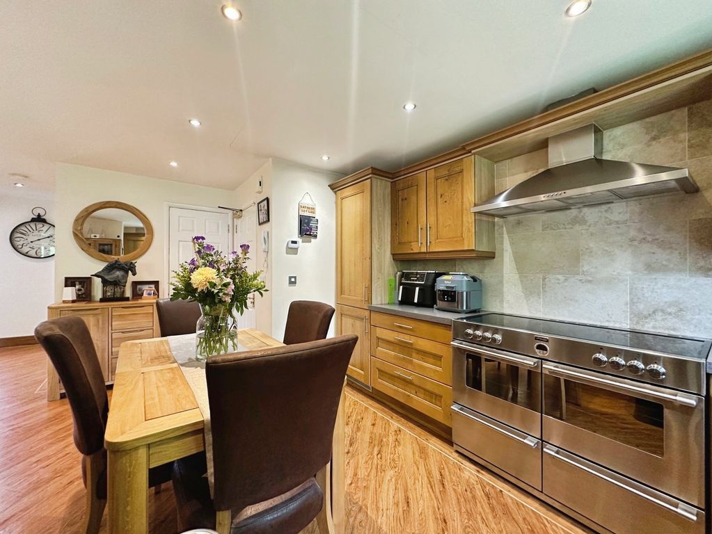 Additional image 10 of 3 bed flat for saleCygnet Close, Compton, Wolverhampton WV6