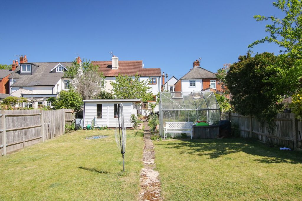 Additional image 18 of 3 bed semi-detached house for saleLangborough Road, Wokingham RG40