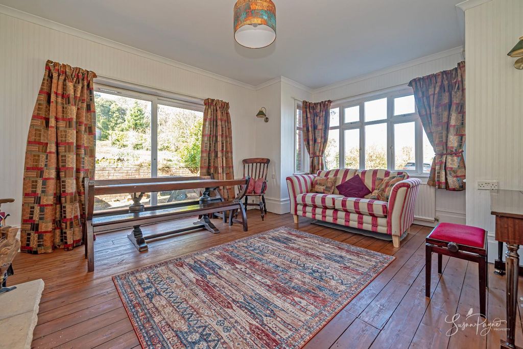 Additional image 9 of 4 bed detached house for saleCalbourne Road, Newport PO30