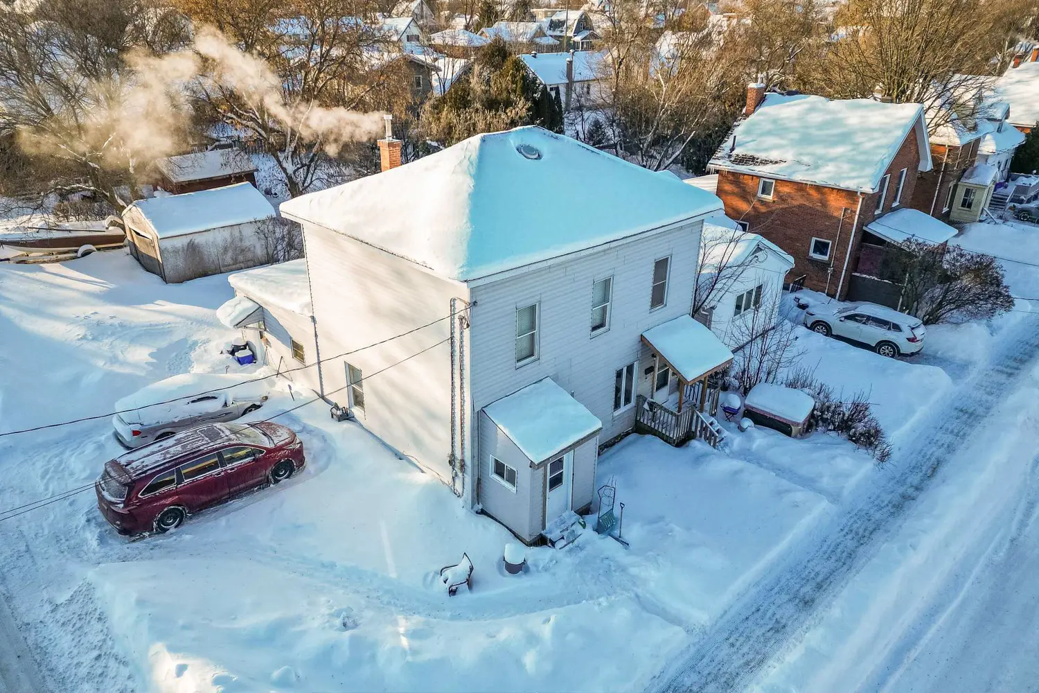 997 Hammond Street photo 3