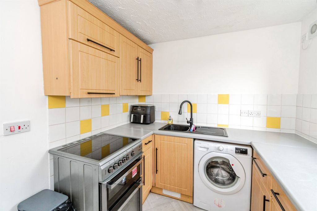 Additional image 8 of 1 bed flat for saleWestridge Road, Southampton SO17