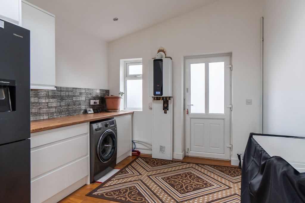 Additional image 7 of 4 bed semi-detached house for saleHigh Leys Drive, Oadby LE2