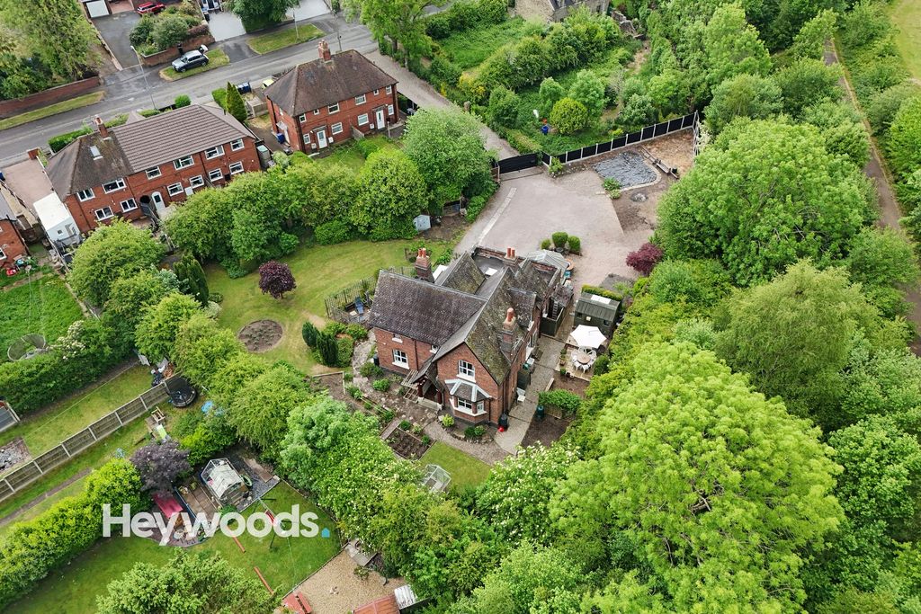 Additional image 5 of 4 bed detached house for saleStation House, High Street, Silverdale, Newcastle Under Lyme ST5