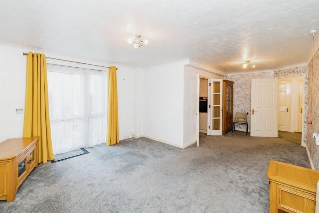 Additional image 2 of 1 bed flat for saleOakley Road, Southampton SO16