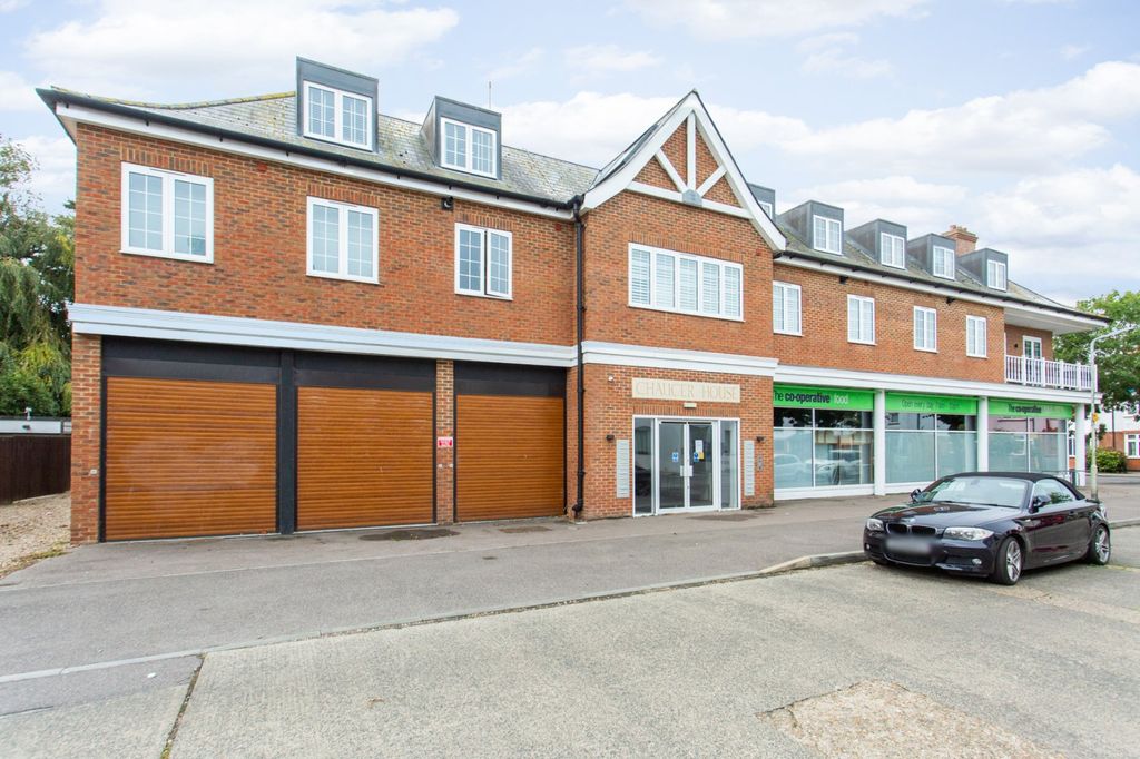 2 bed flat for saleWheatley Road, Whitstable, Kent CT5