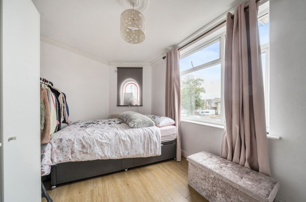Additional image 4 of 2 bed maisonette for saleUpper Shirley Avenue, Upper Shirley, Southampton, Hampshire SO15